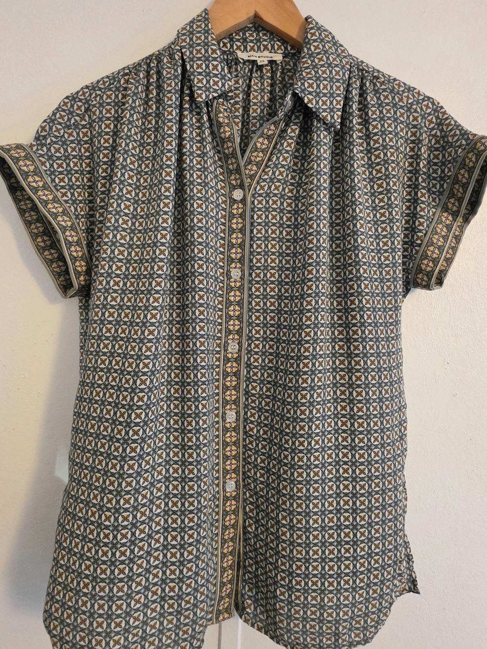 Max Studio Floral Geo Blouse in Blue, Yellow & Cream - Picture 5 of 5